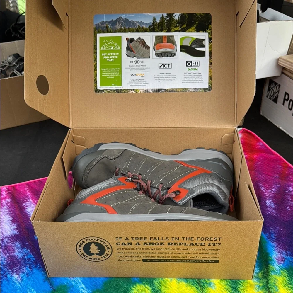 Oboz Men's Gray and Orange Hiking Shoes - Picture 3 of 3